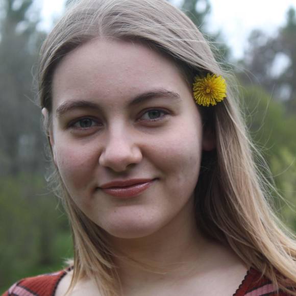 Meet your Posher, Olivia - Picture 1 of 1